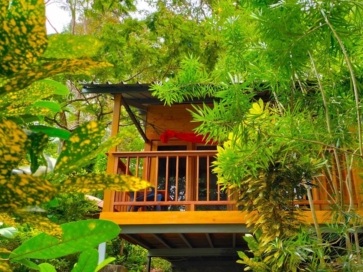 Santi Garden Bungalows Iboih Экстерьер фото