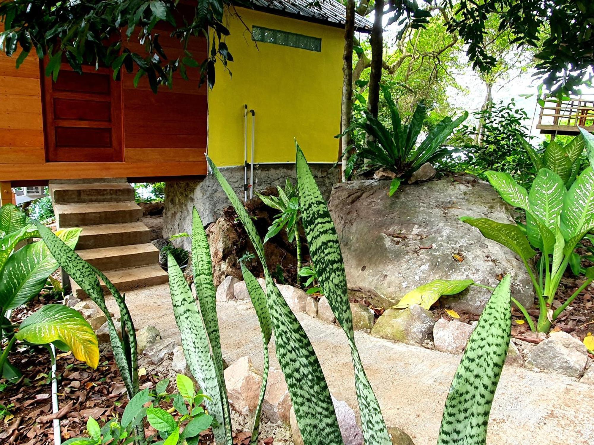 Santi Garden Bungalows Iboih Экстерьер фото