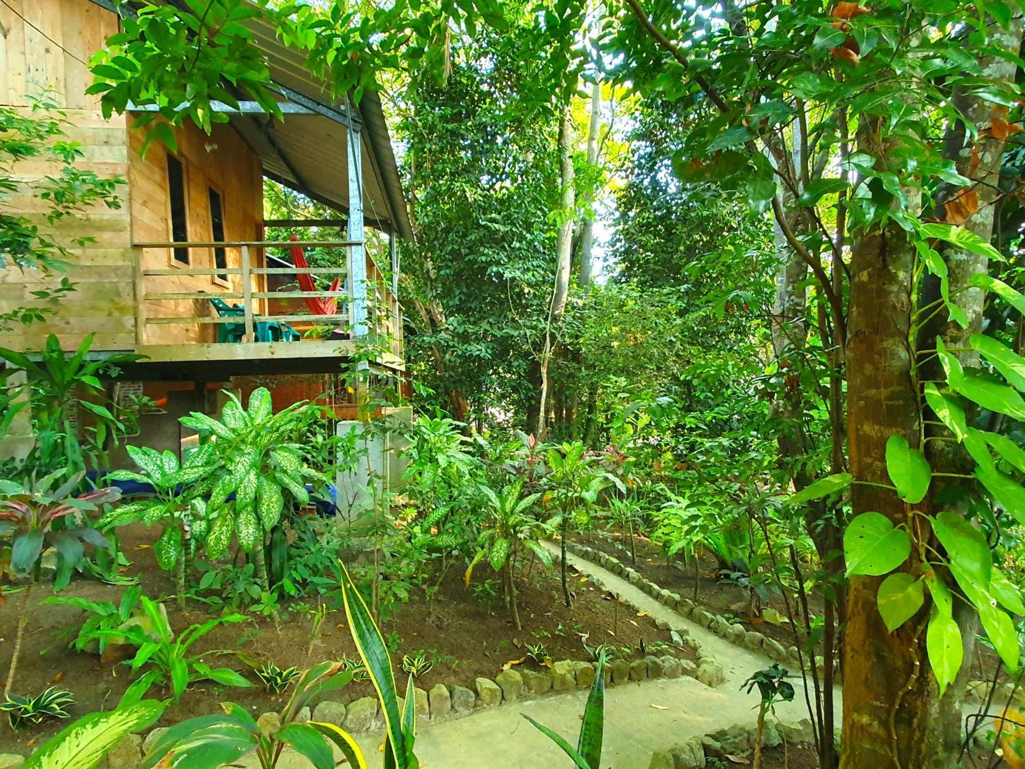 Santi Garden Bungalows Iboih Экстерьер фото